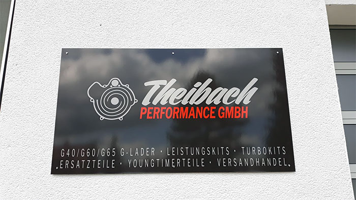 Firmenschild in schwarz Theibach-Performance