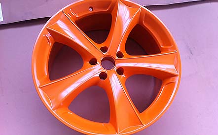 Nissan 350Z Felge orange pulverbeschichtet