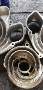 Kompl. zerlegter G60-Lader im Überblick